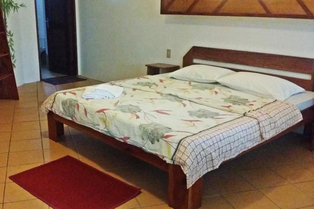 Bamboo Bungalows Resthouse Balabag  Ruang foto