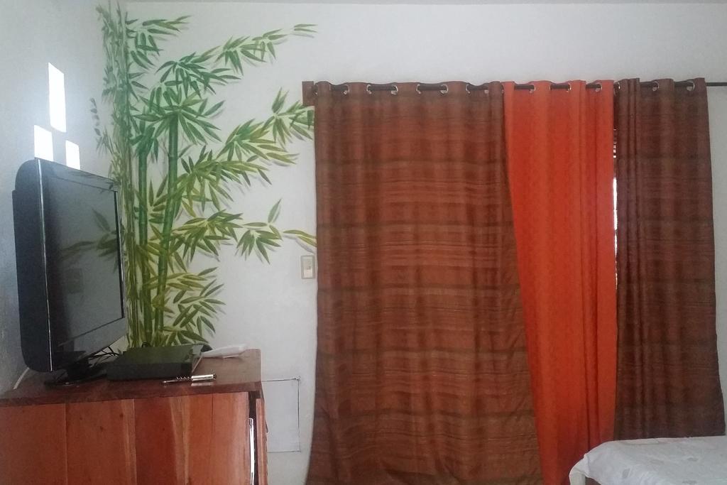 Bamboo Bungalows Resthouse Balabag  Ruang foto