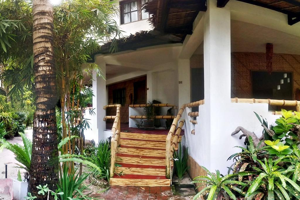 Bamboo Bungalows Resthouse Balabag  Ruang foto