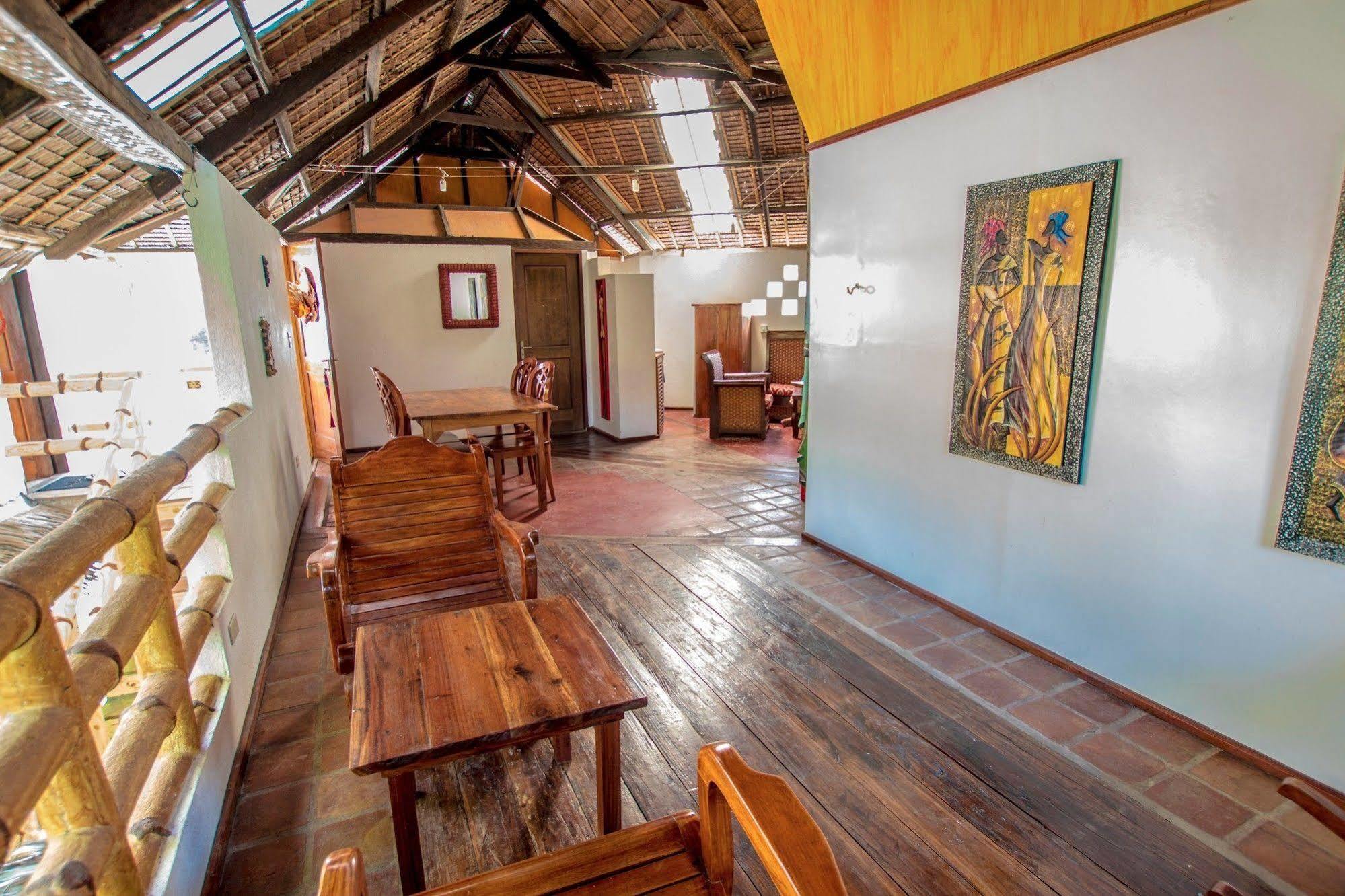 Bamboo Bungalows Resthouse Balabag  Bagian luar foto