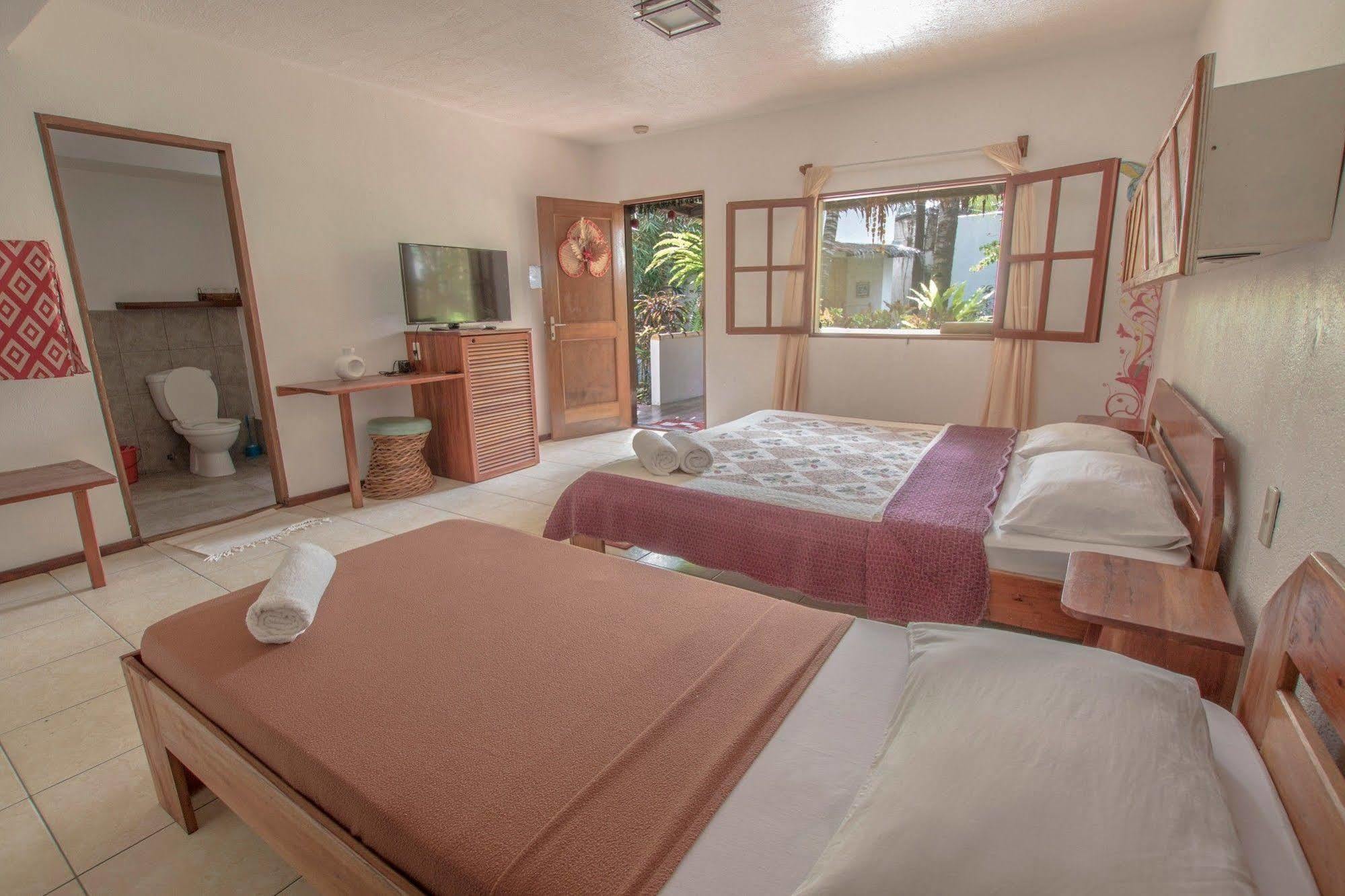 Bamboo Bungalows Resthouse Balabag  Bagian luar foto