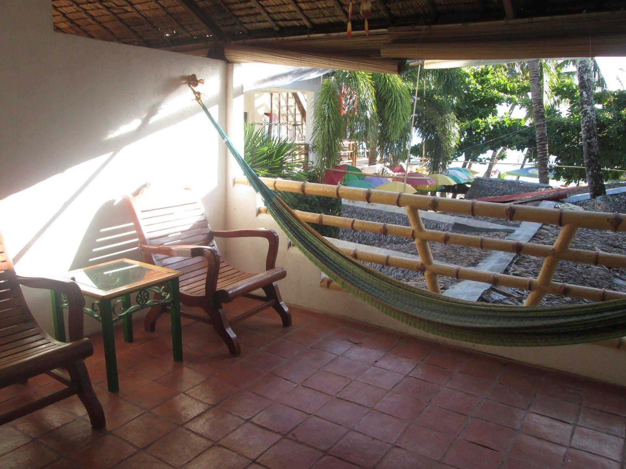 Bamboo Bungalows Resthouse Balabag  Bagian luar foto